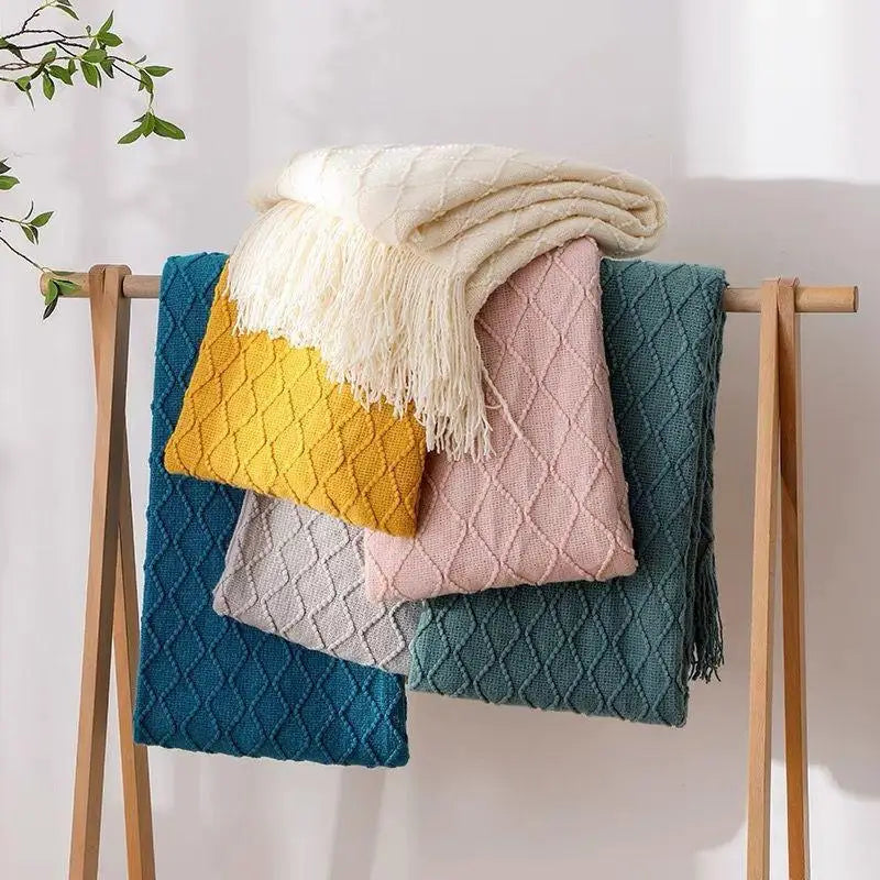Snugheim Nordic Knitted Tassel Throw